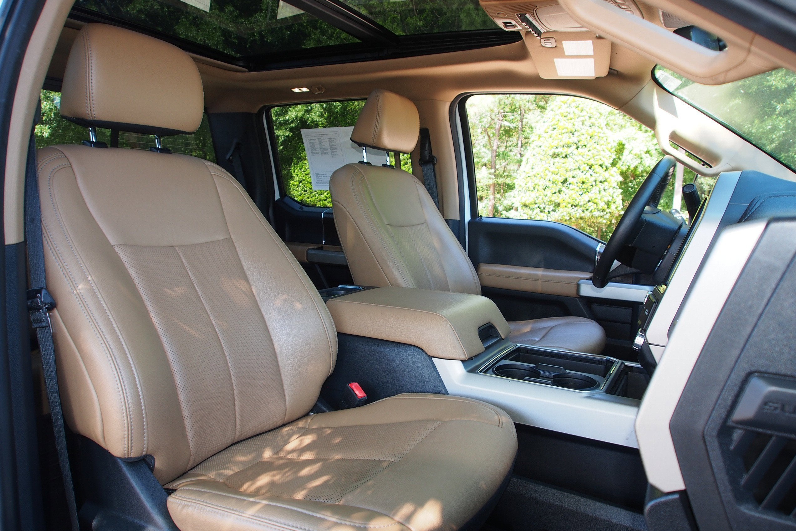 2022 Ford Super Duty F-250 SRW LARIAT