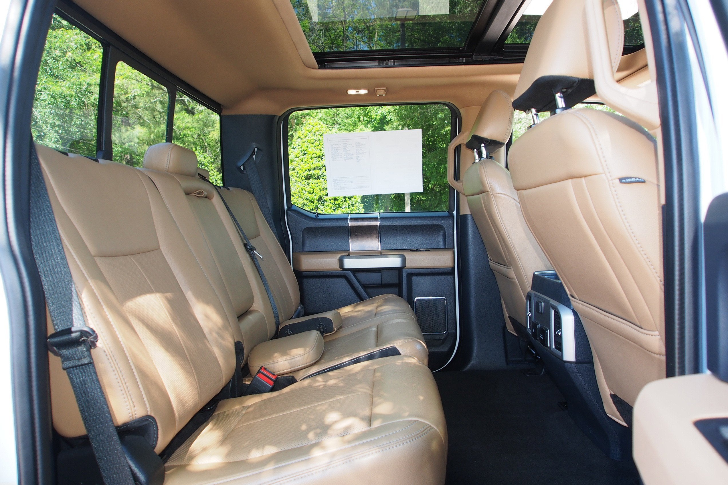 2022 Ford Super Duty F-250 SRW LARIAT