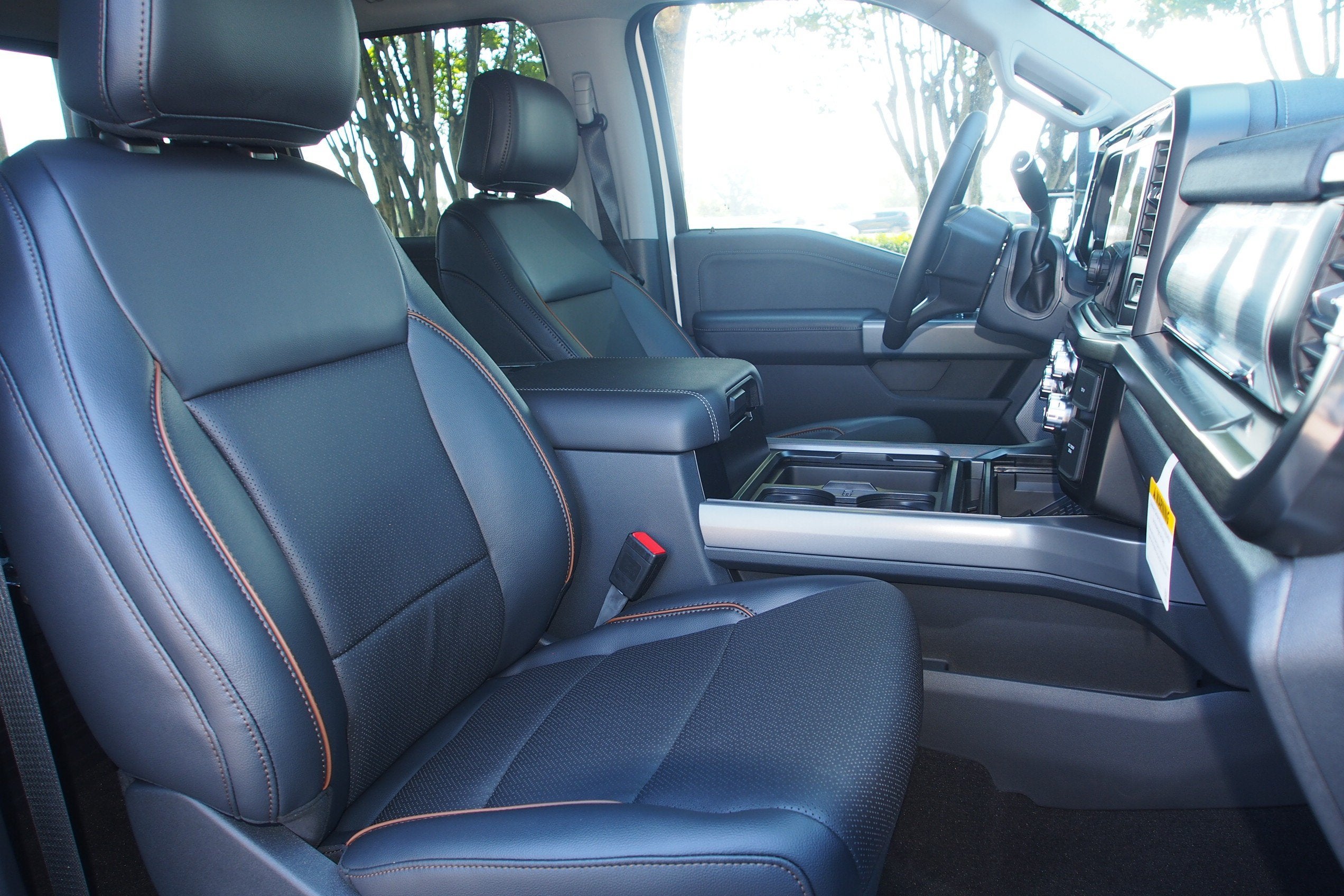 2026 Ford Super Duty F-350 DRW LARIAT