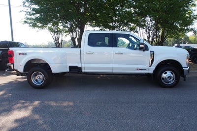 2026 Ford Super Duty F-350 DRW LARIAT