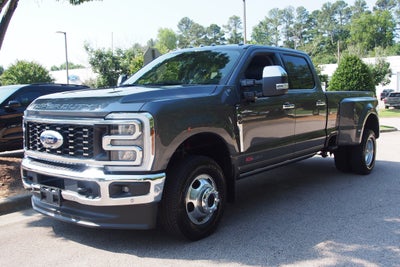 2026 Ford Super Duty F-350 DRW LARIAT