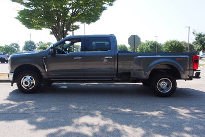 2026 Ford Super Duty F-350 DRW LARIAT