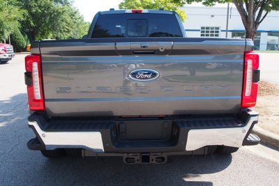 2026 Ford Super Duty F-350 DRW LARIAT