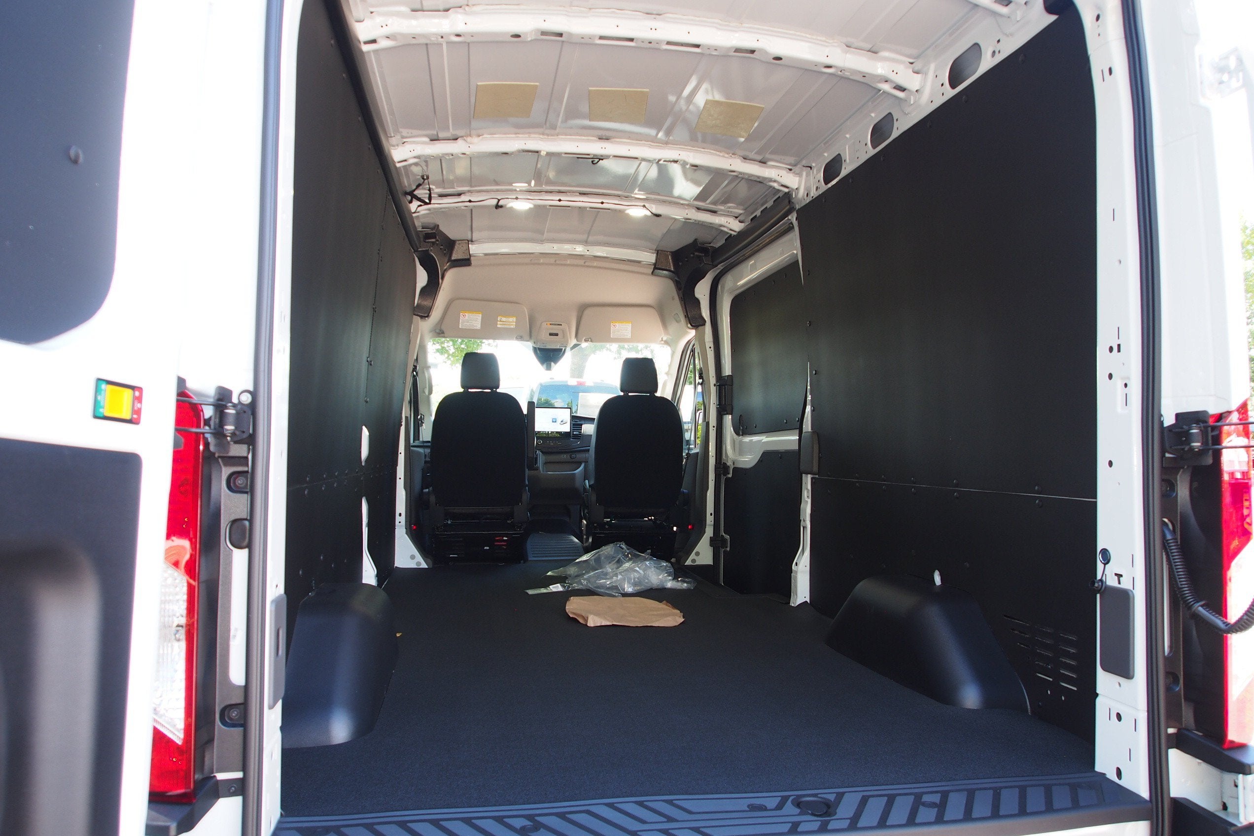 2026 Ford Transit Cargo Van Base