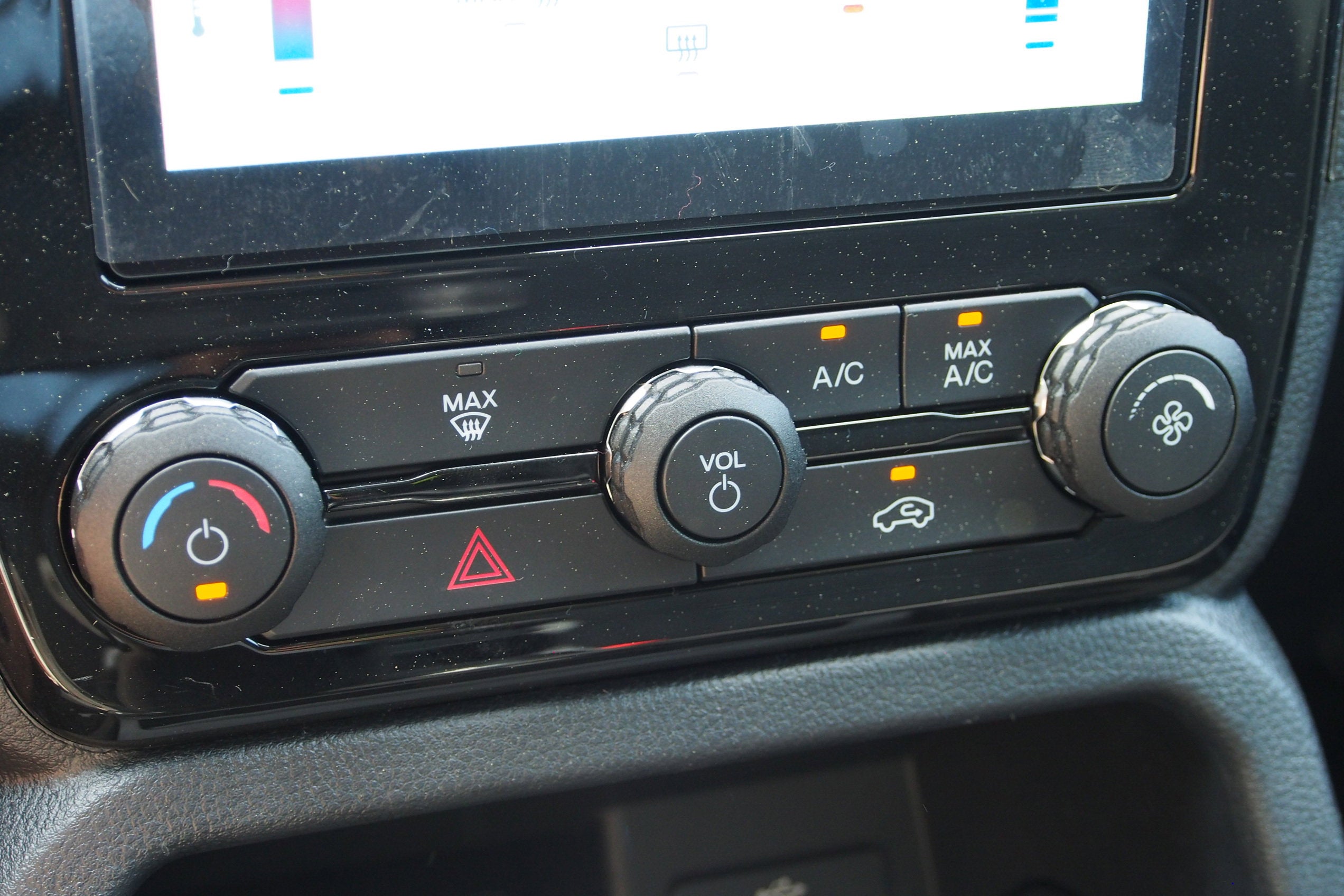 2025 Ford Ranger XLT - Crossroads Courtesy Demo