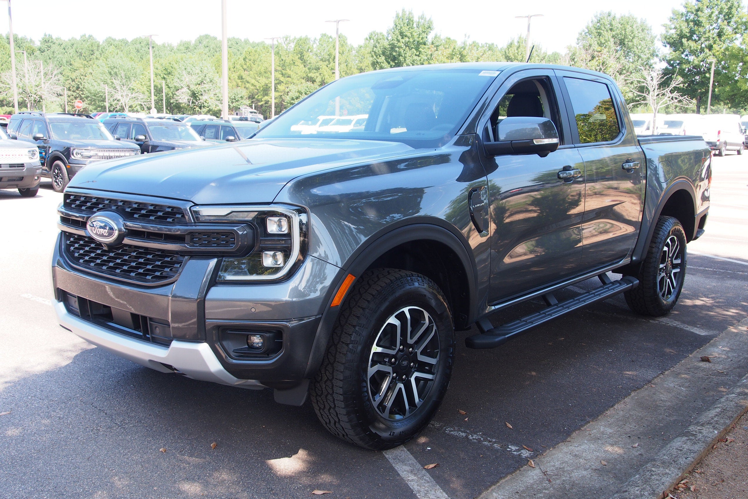 2025 Ford Ranger LARIAT - Crossroads Courtesy Demo