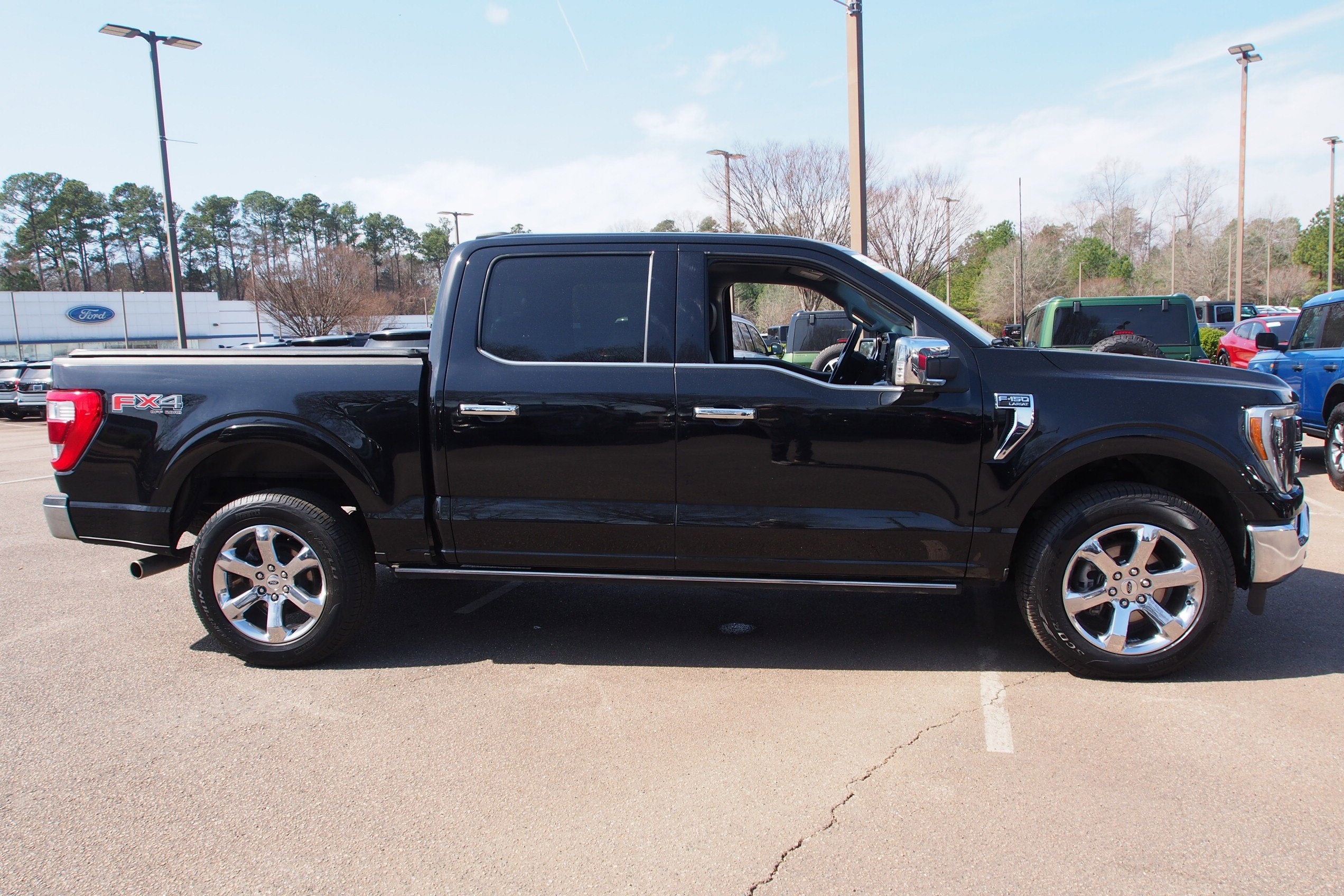 2023 Ford F-150 LARIAT