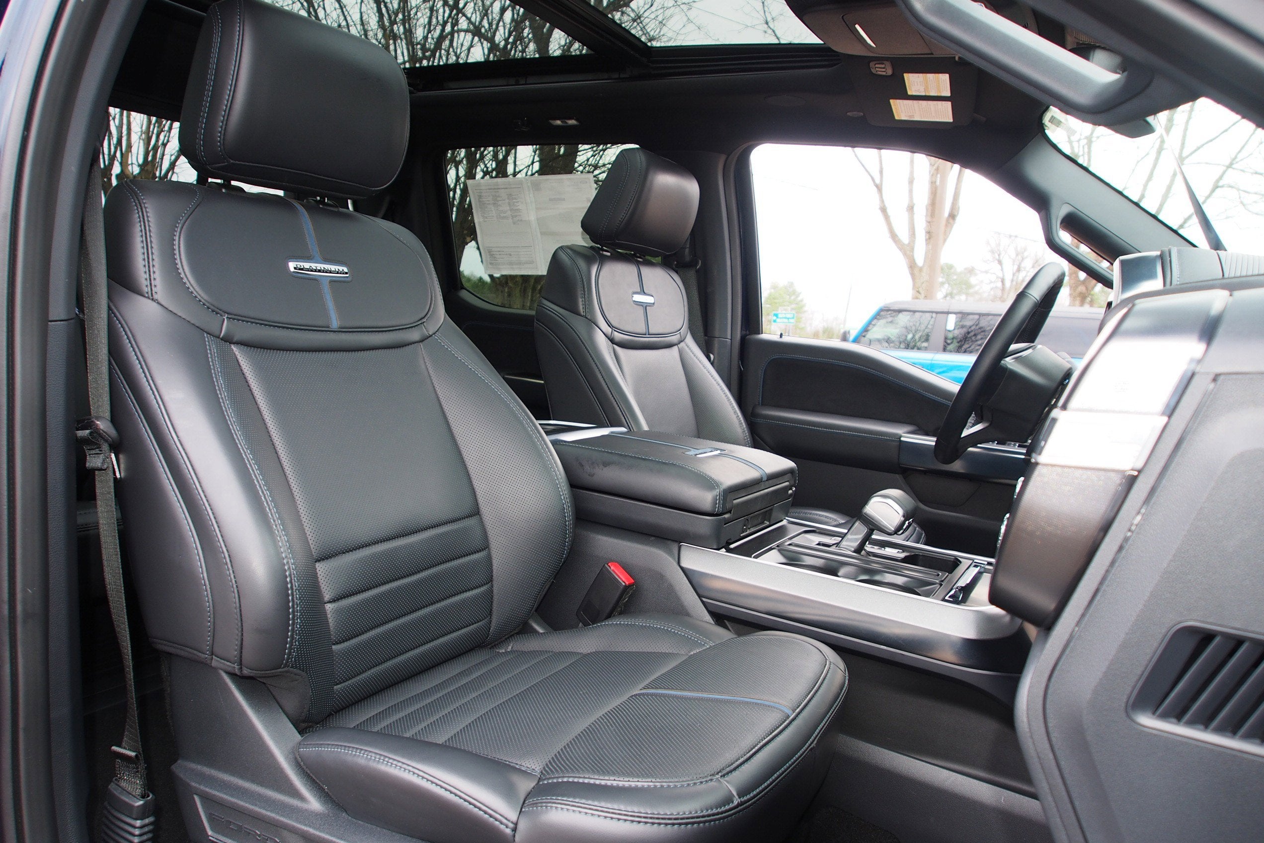 2025 Ford F-150 Platinum