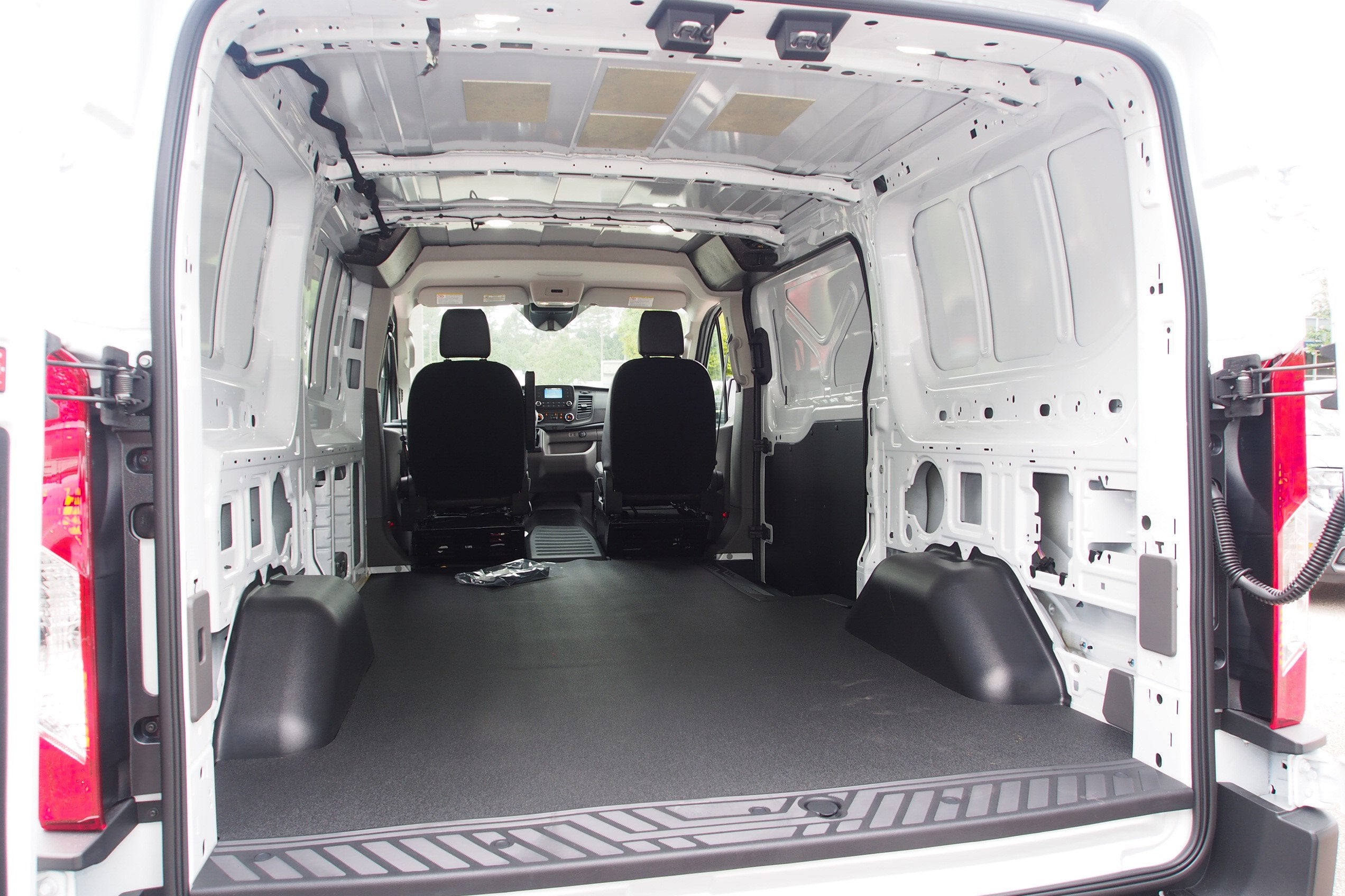 2025 Ford Transit Cargo Van Base