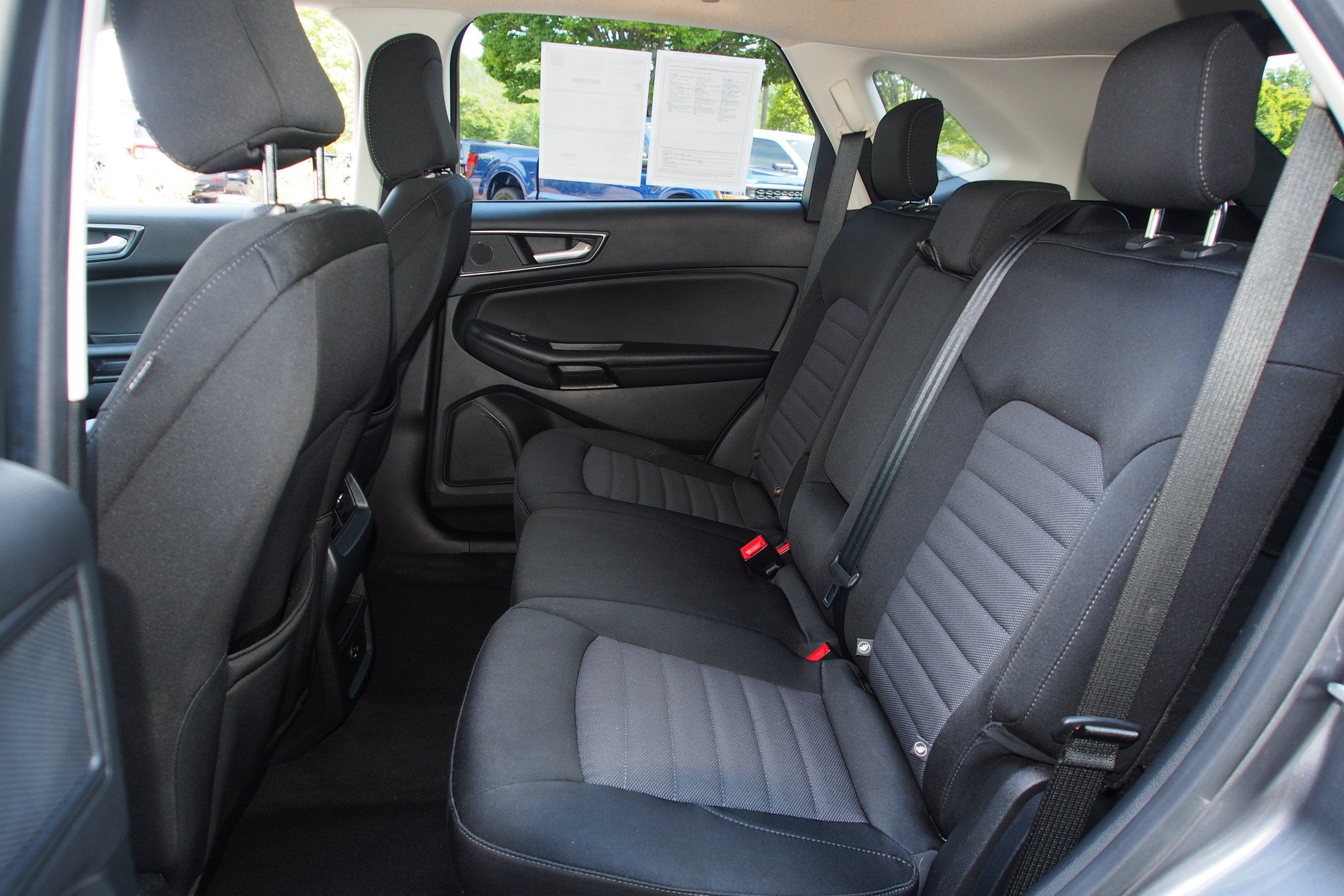 2022 Ford Edge SE