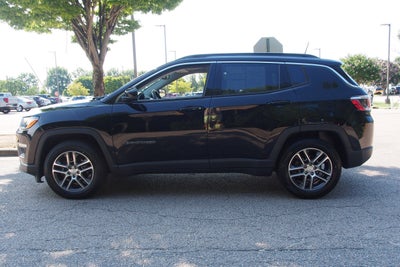 2020 Jeep Compass Latitude w/Sun/Wheel Pkg