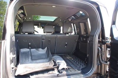 2024 Land Rover Defender V8