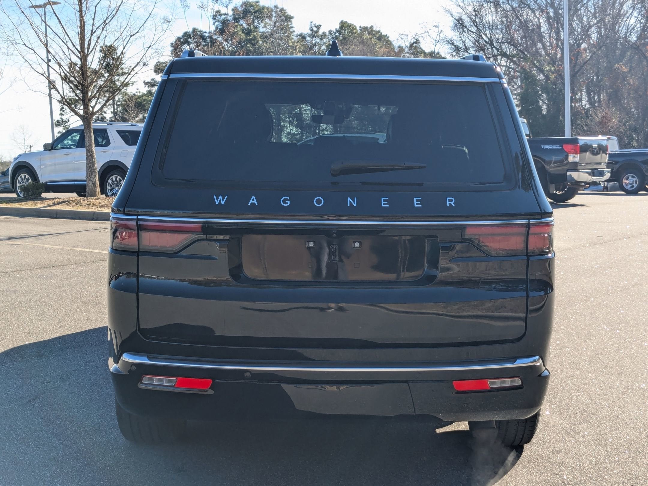 2024 Jeep Wagoneer Base