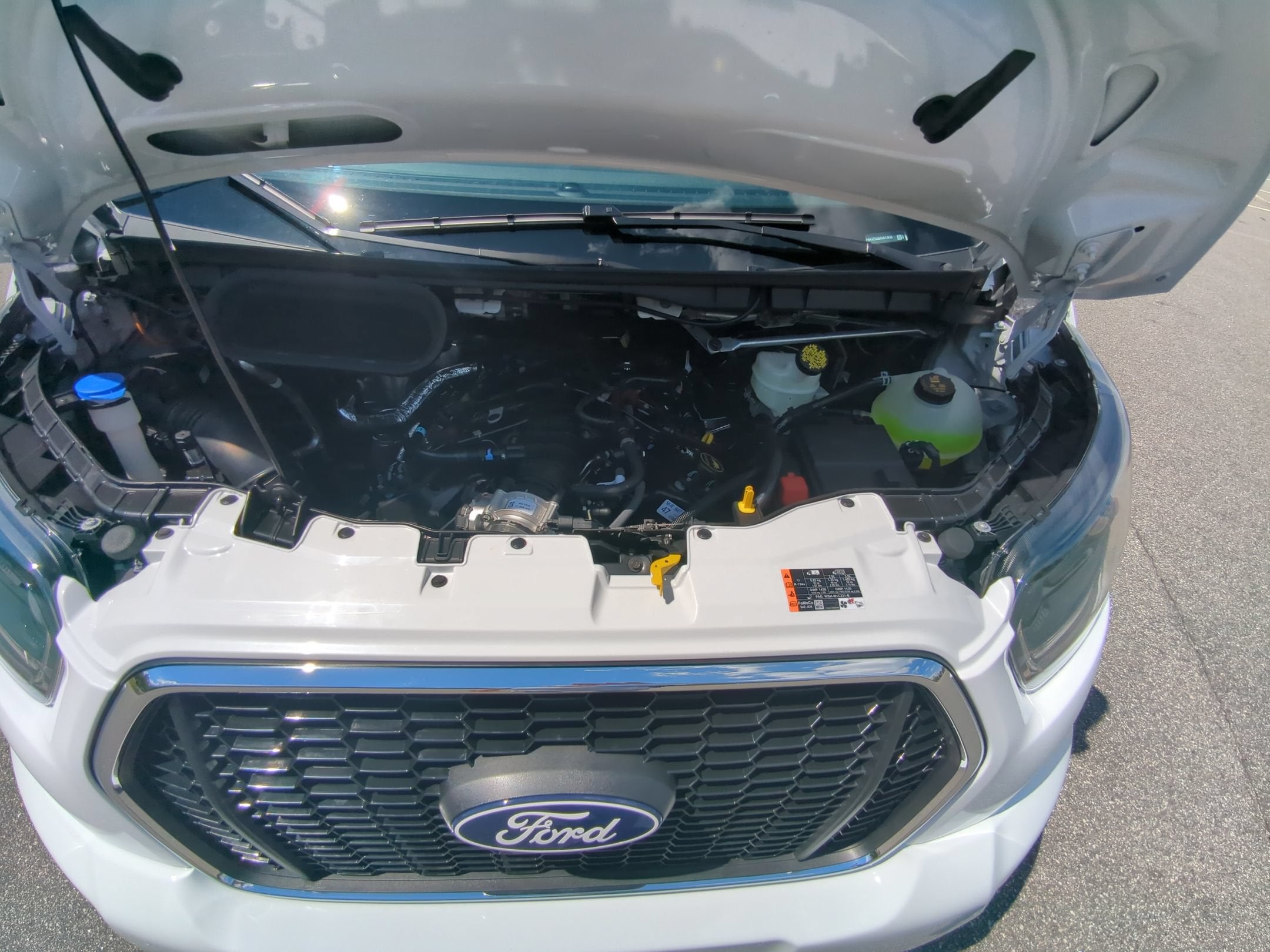 2026 Ford Transit Passenger Wagon XLT
