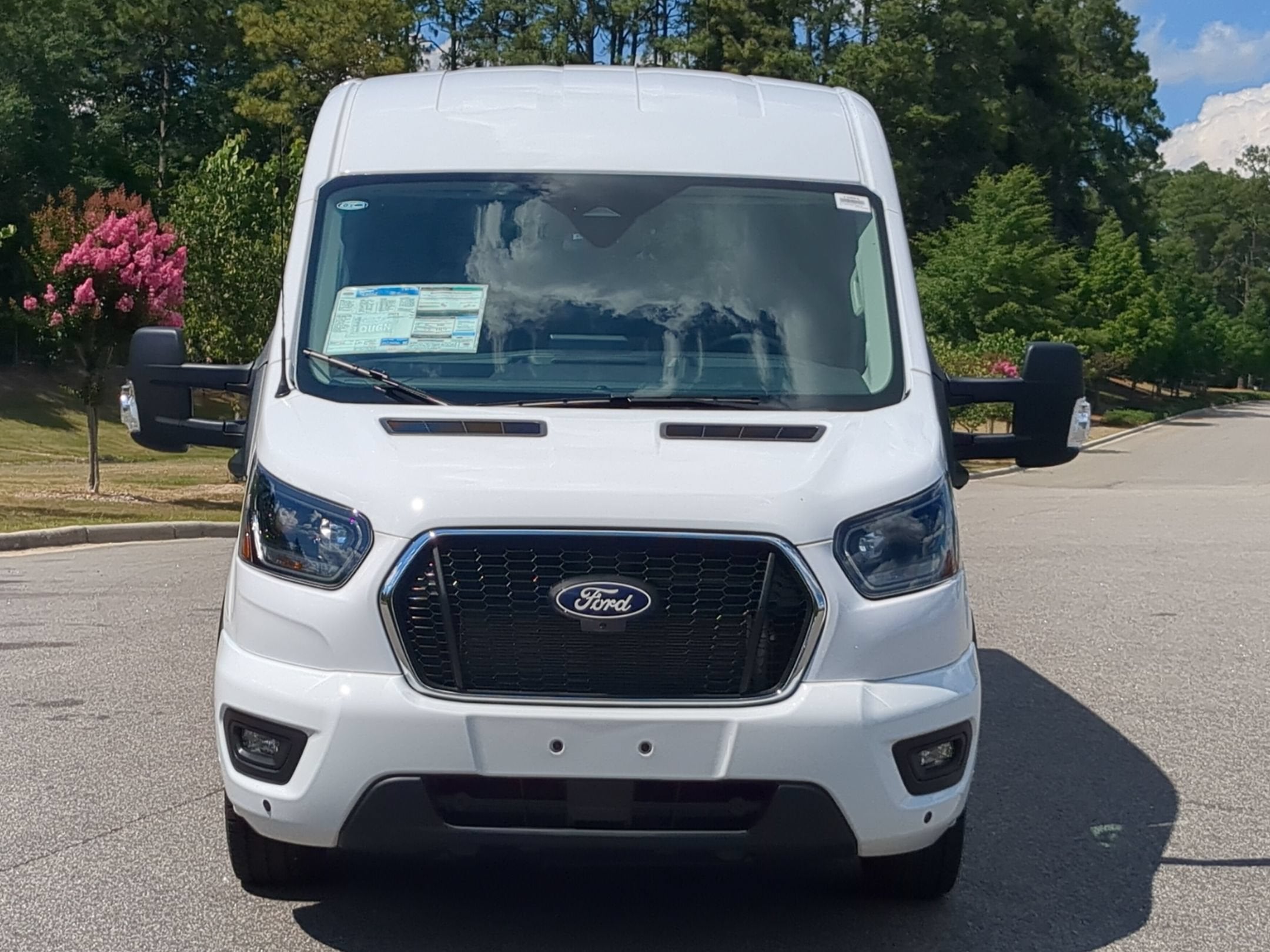 2026 Ford Transit Passenger Wagon XLT