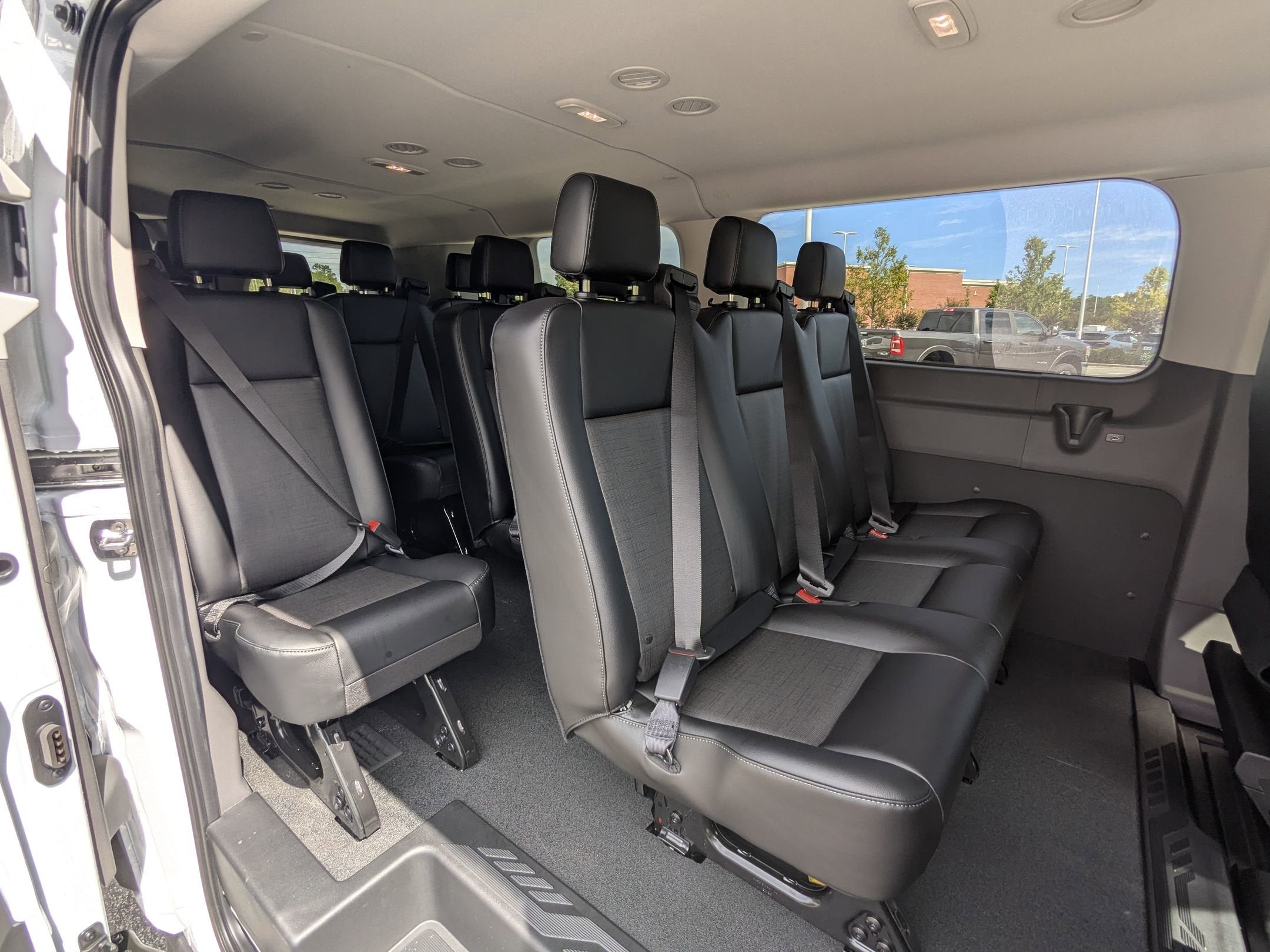 2025 Ford Transit Passenger Wagon XL