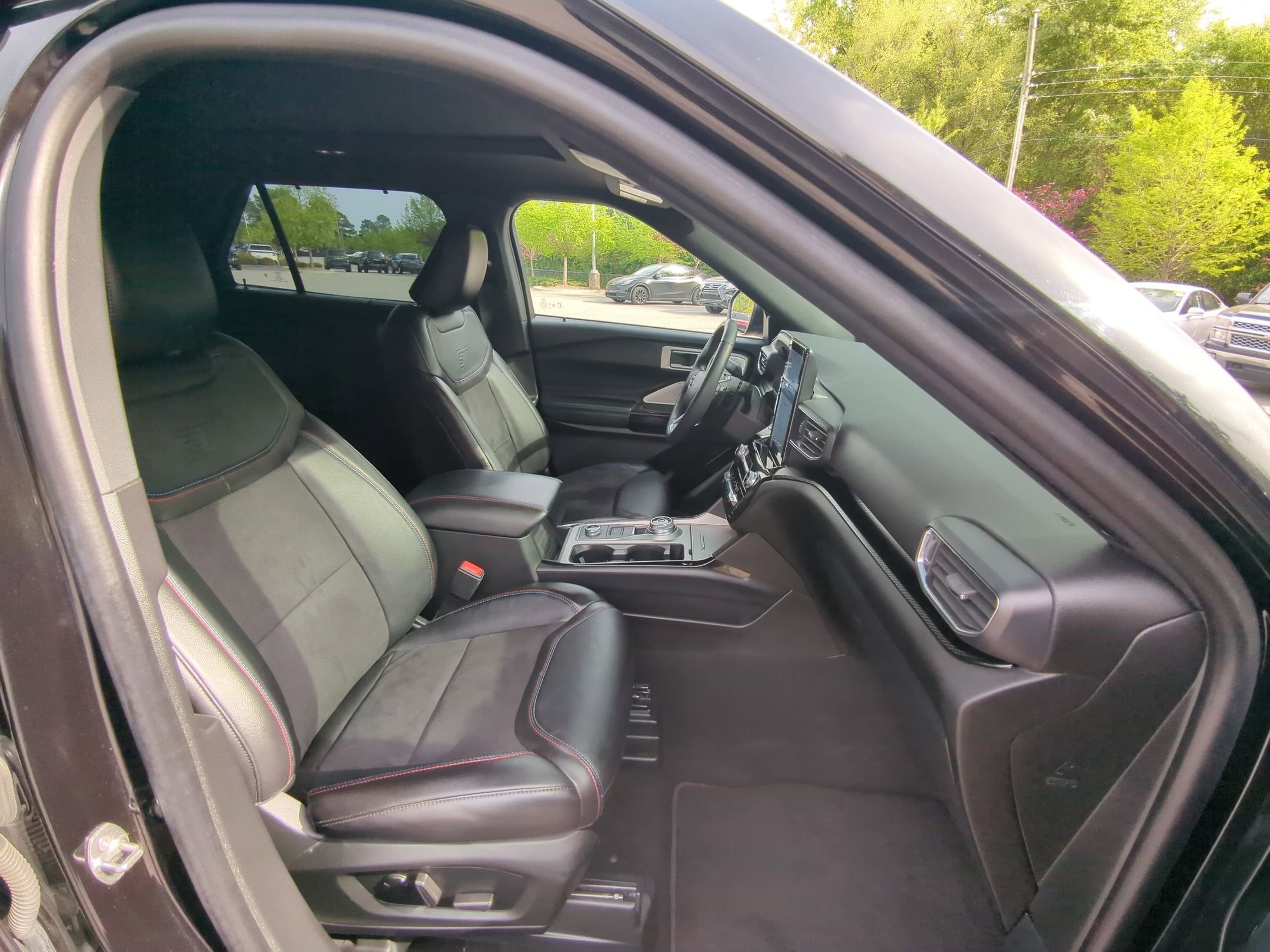 2024 Ford Explorer ST