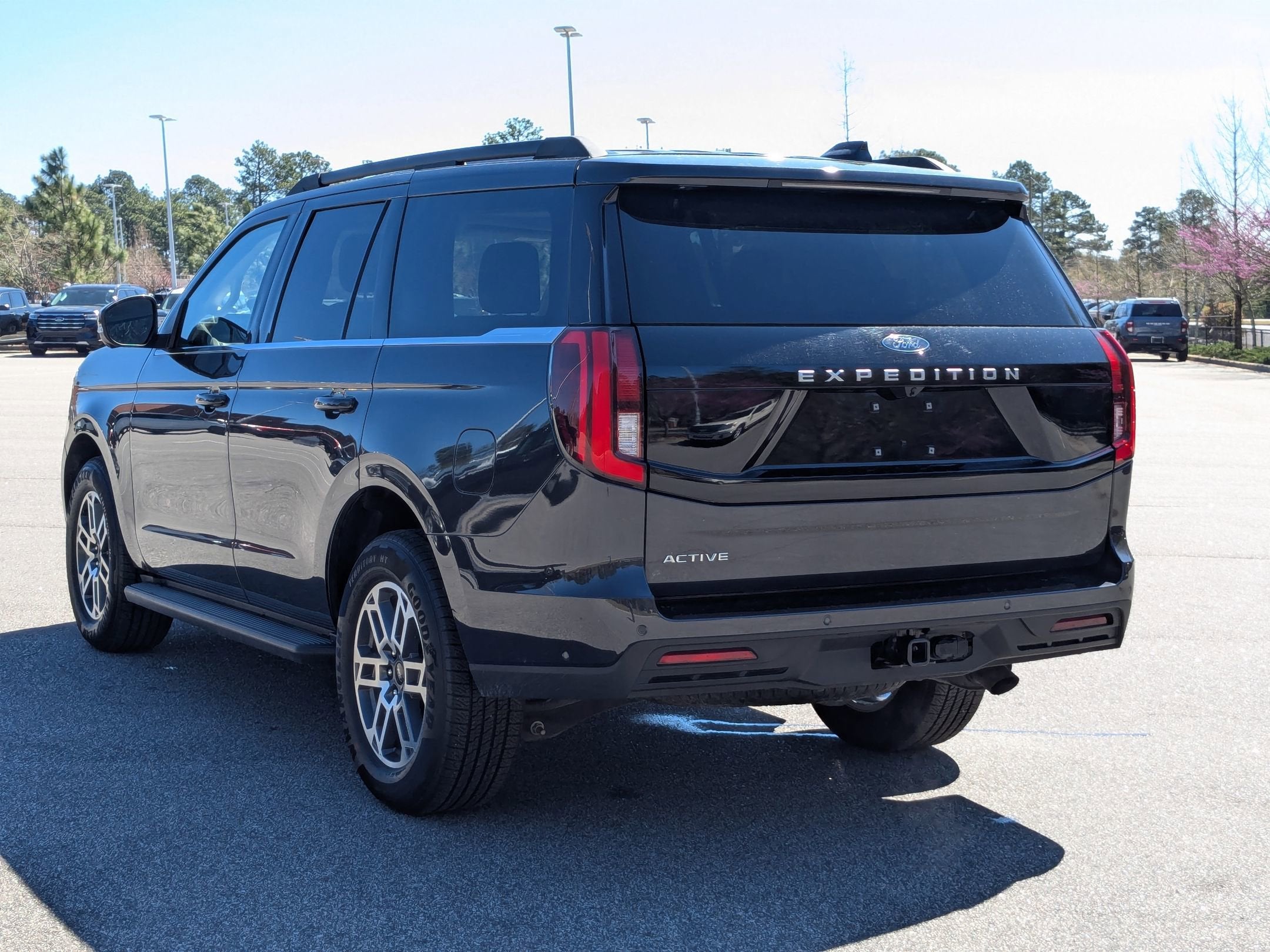 2025 Ford Expedition Active