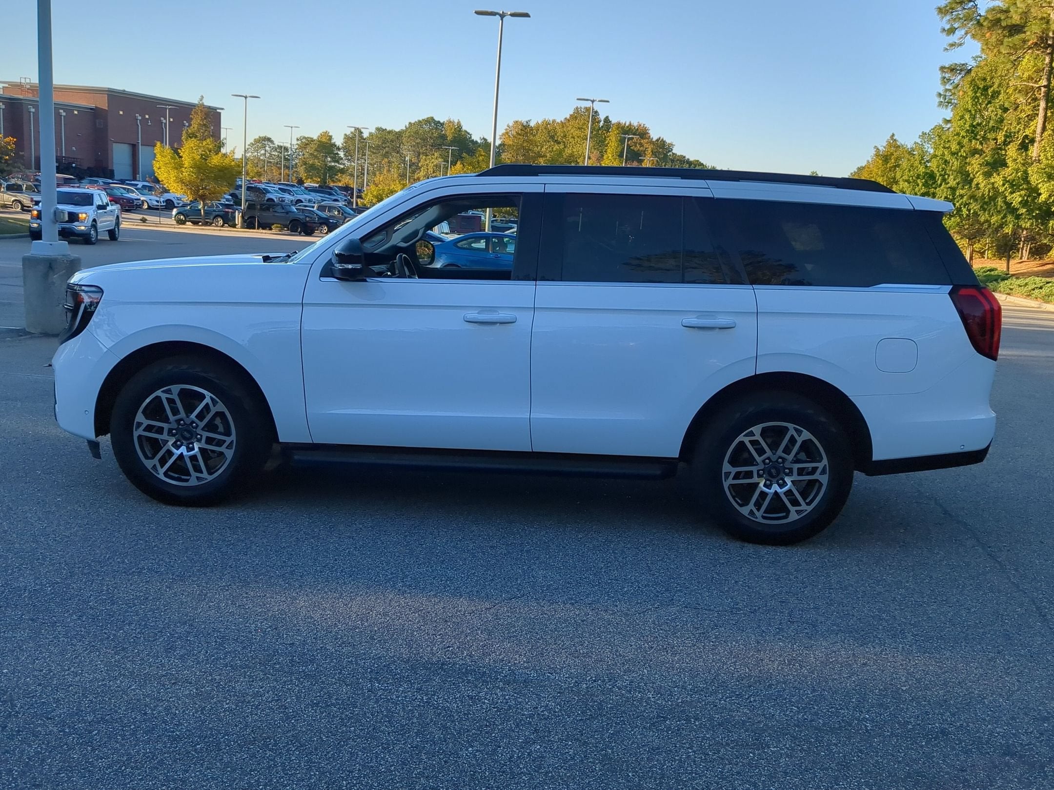 2025 Ford Expedition Active