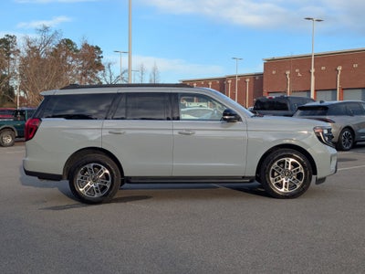 2025 Ford Expedition Active