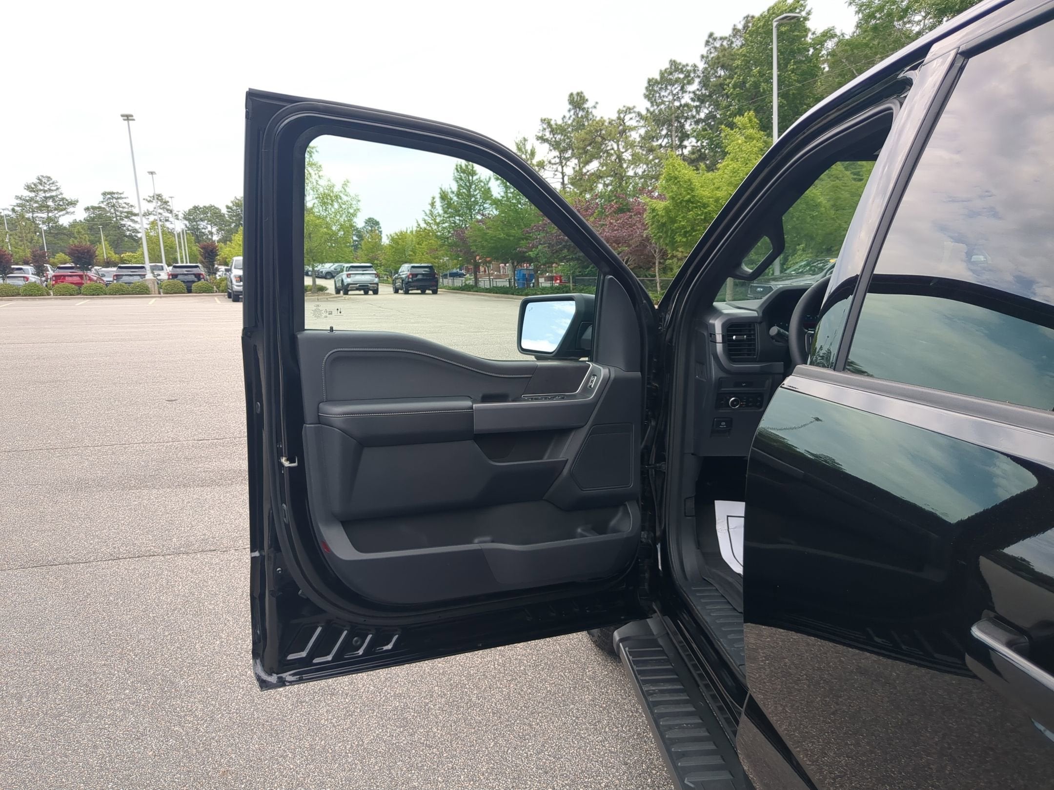2026 Ford F-150 XLT - Crossroads Courtesy Demo