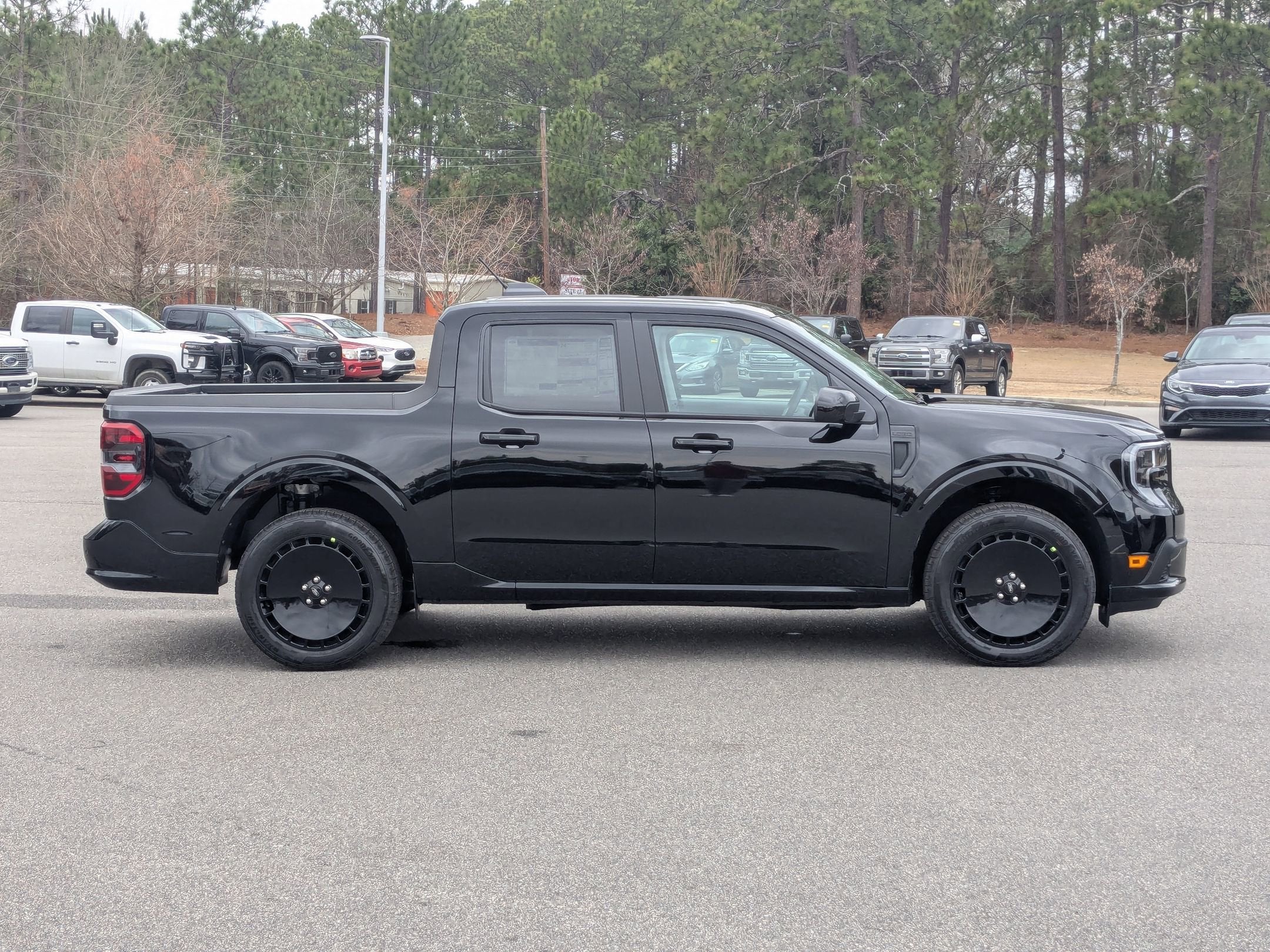 2026 Ford Maverick Lobo Standard