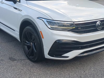 2023 Volkswagen Tiguan SE R-Line Black
