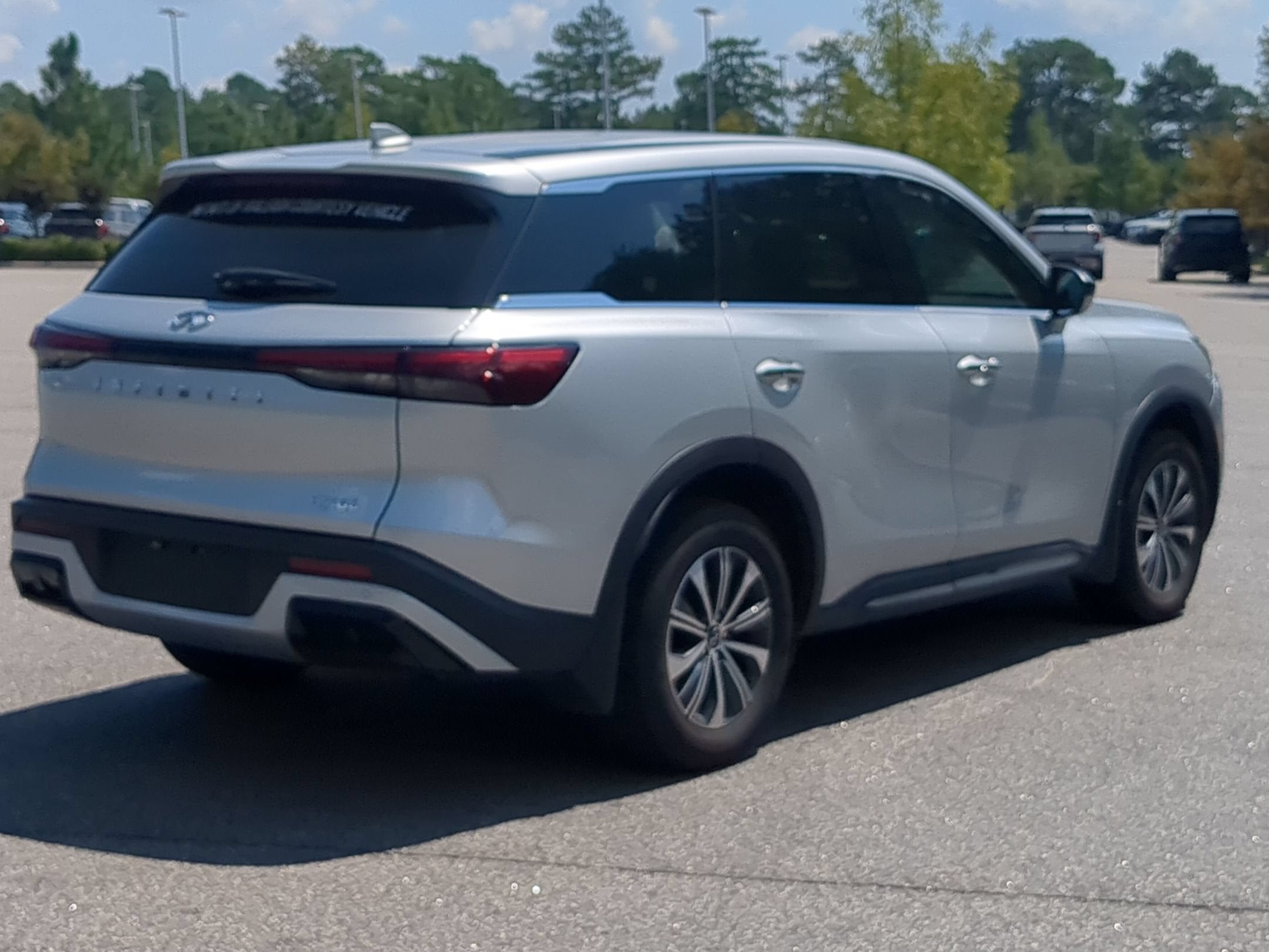 2023 INFINITI QX60 PURE