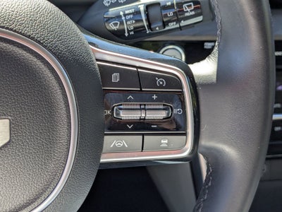 2023 Kia Carnival SX