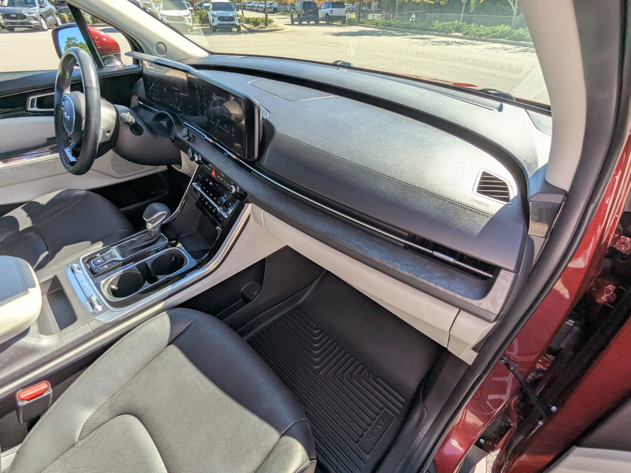 2023 Kia Carnival SX