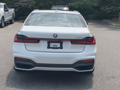 2022 BMW 7 Series 740i