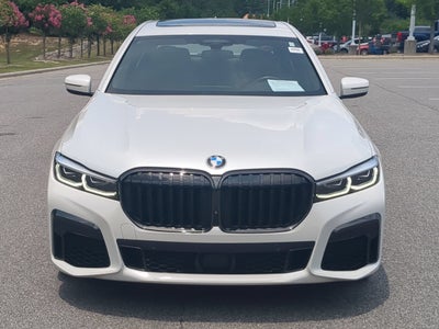 2022 BMW 7 Series 740i