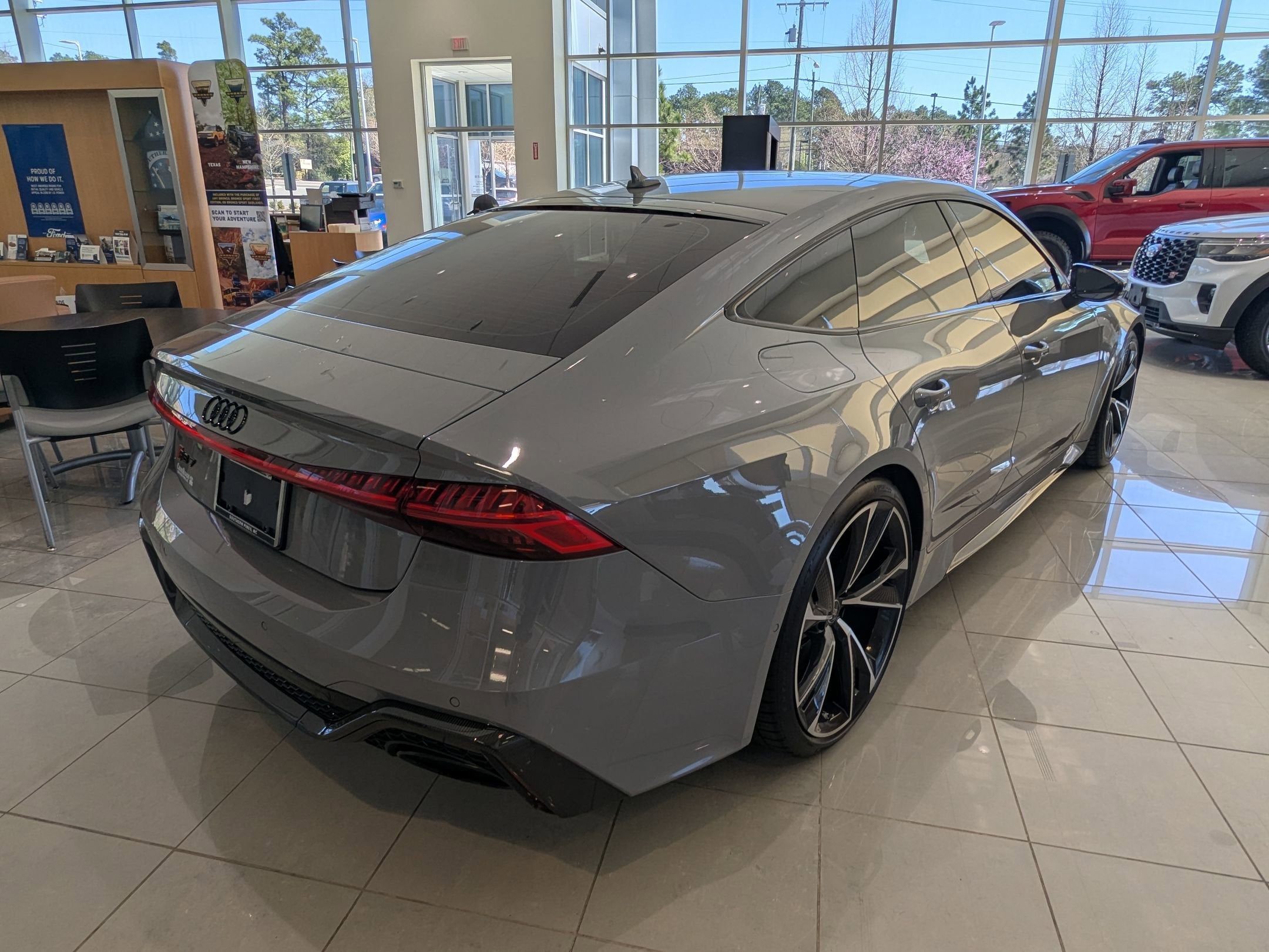 2023 Audi RS 7 4.0T