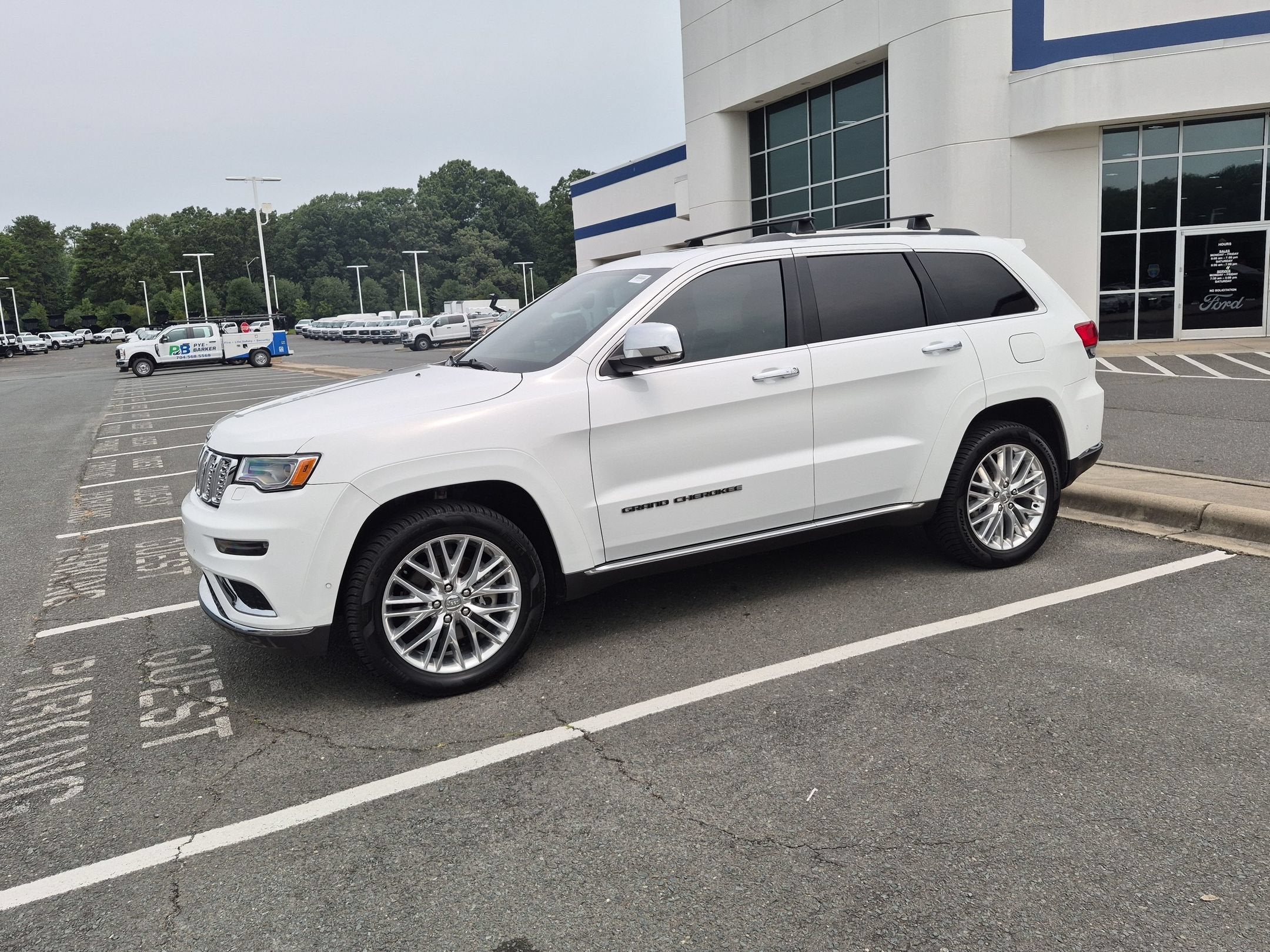 2017 Jeep Grand Cherokee Summit