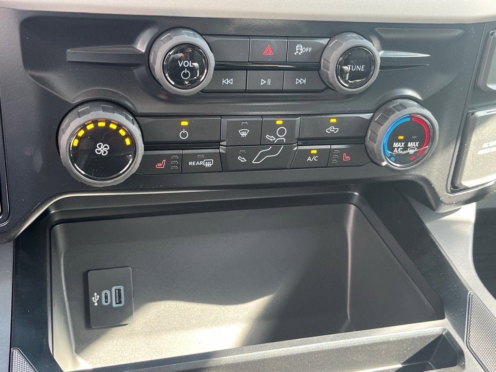 2026 Ford Super Duty F-450 DRW XLT