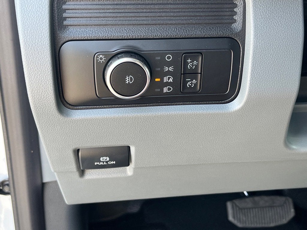 2025 Ford Super Duty F-350 DRW XL