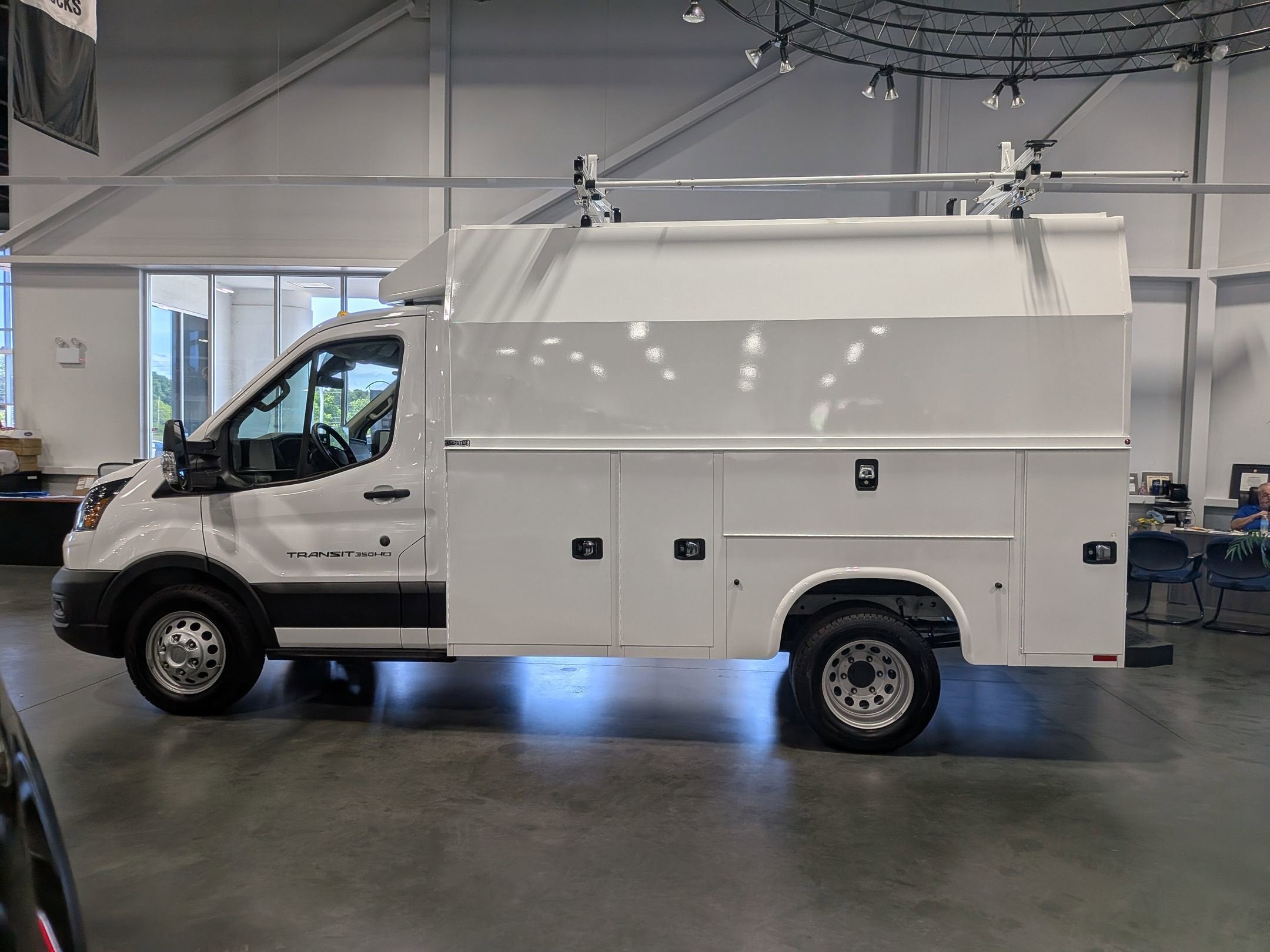 2025 Ford Transit Cutaway Base