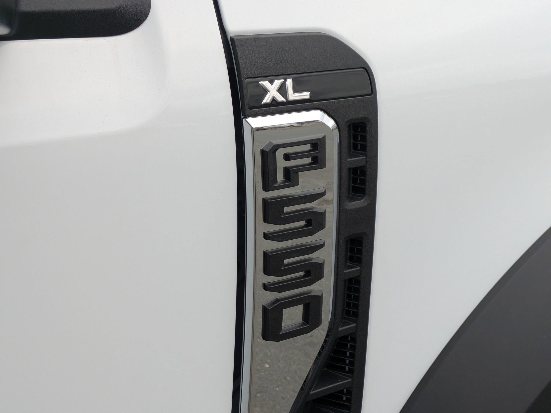 2026 Ford Super Duty F-550 DRW XL