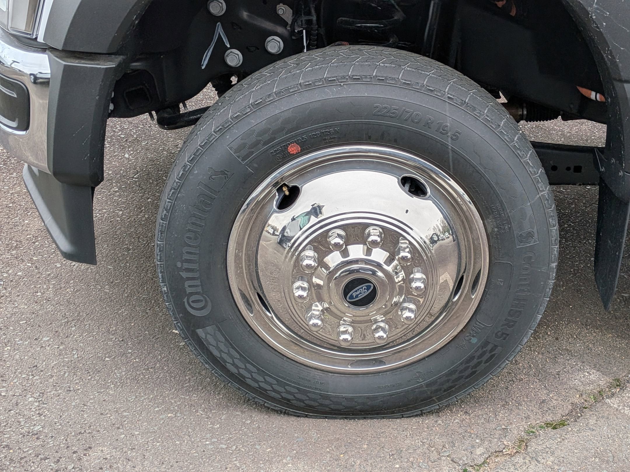 2025 Ford Super Duty F-550 DRW XL