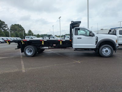 2025 Ford Super Duty F-600 DRW XL