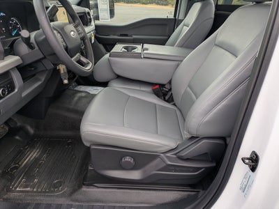 2025 Ford Super Duty F-600 DRW XL