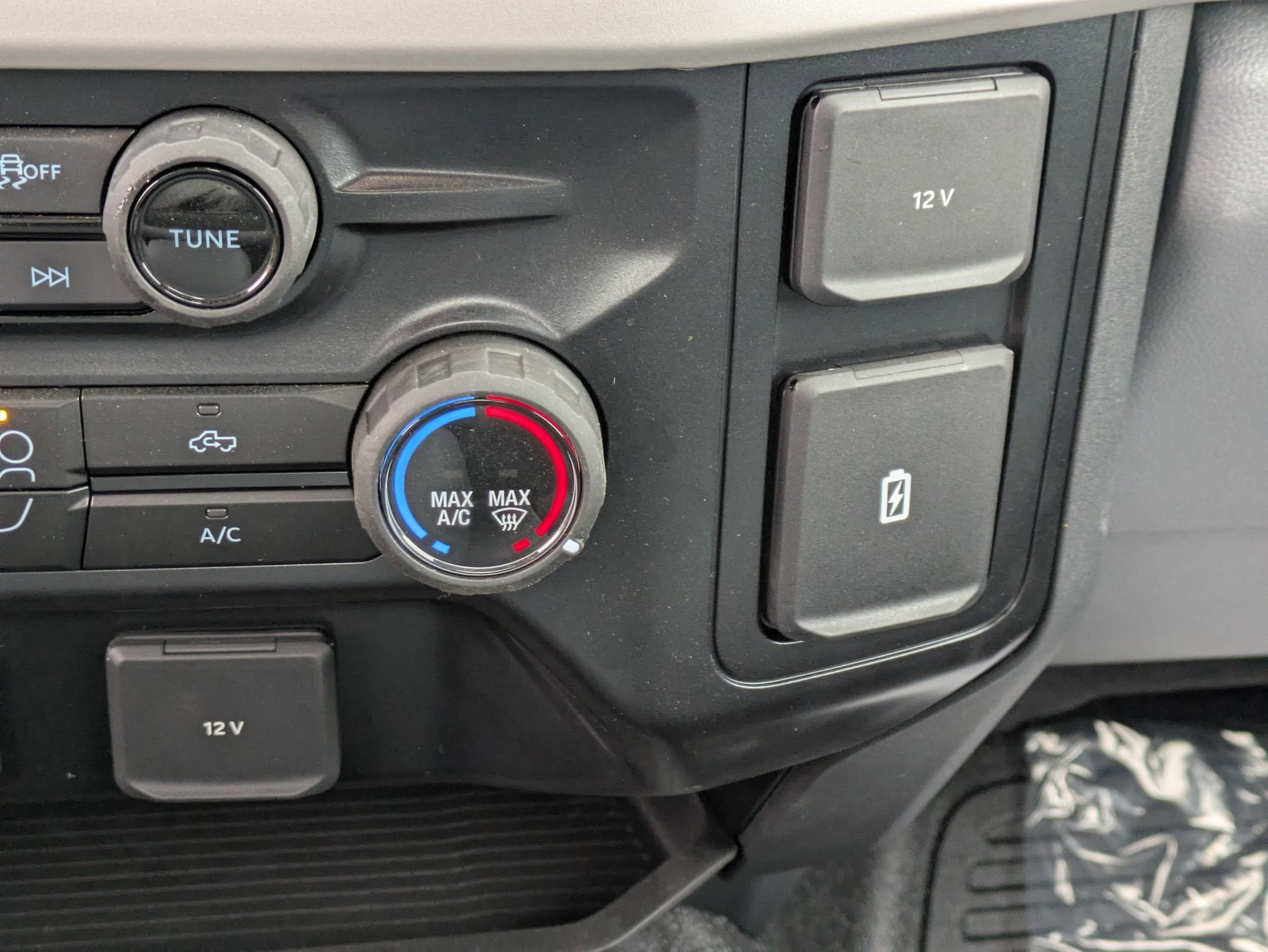 2025 Ford Super Duty F-600 DRW XL