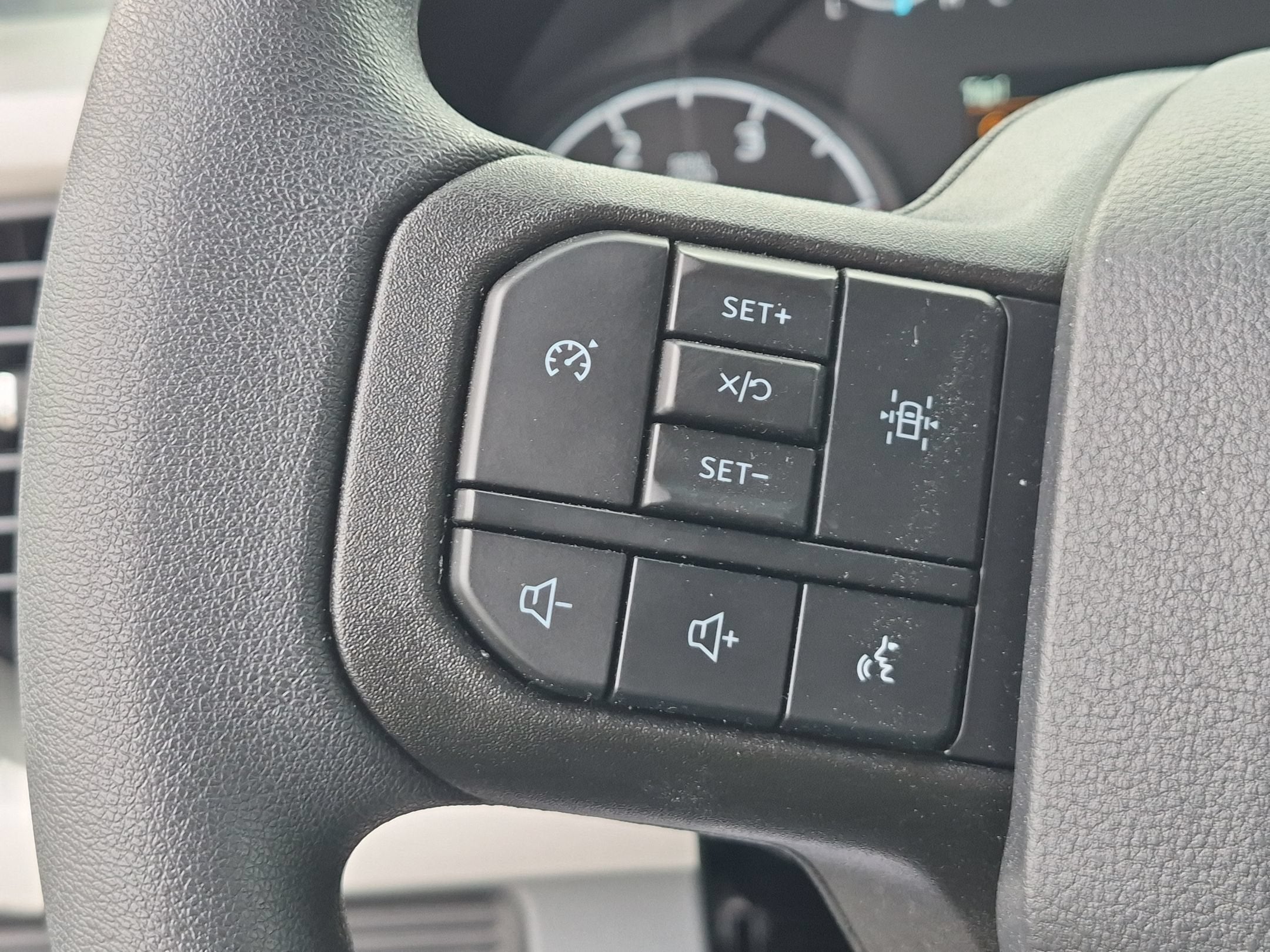 2026 Ford Super Duty F-550 DRW XLT