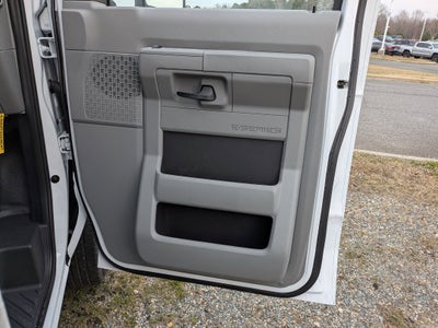 2026 Ford E-Series Cutaway Base