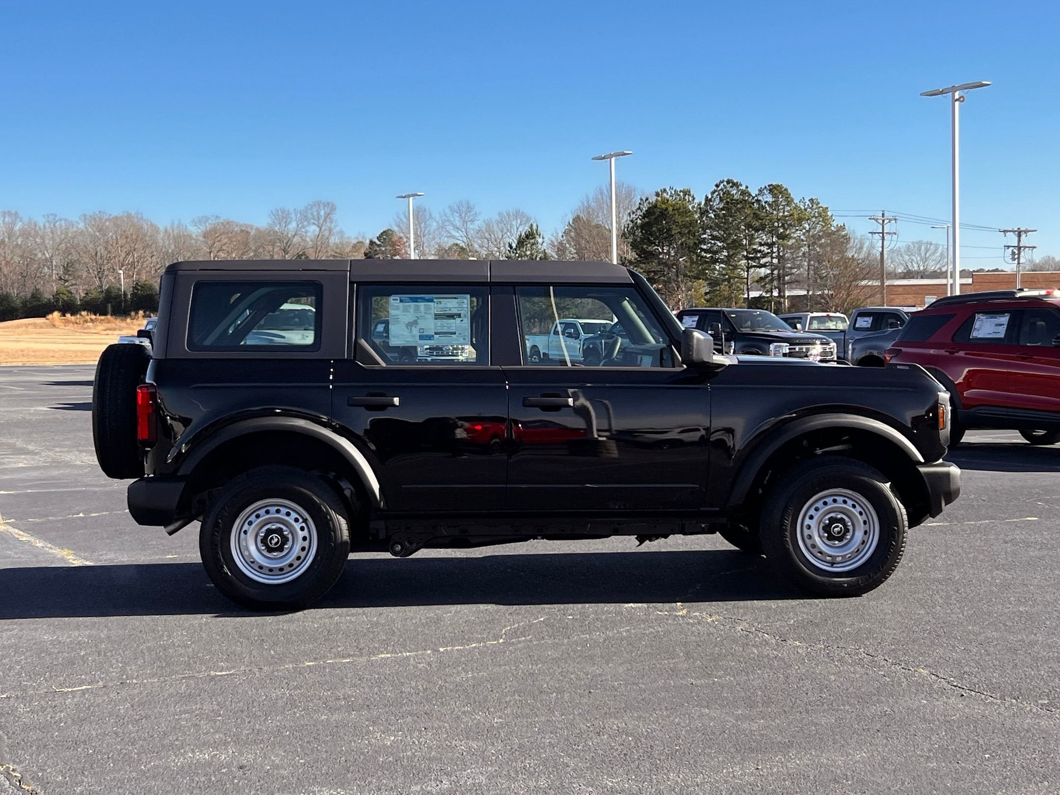 2025 Ford Bronco Base