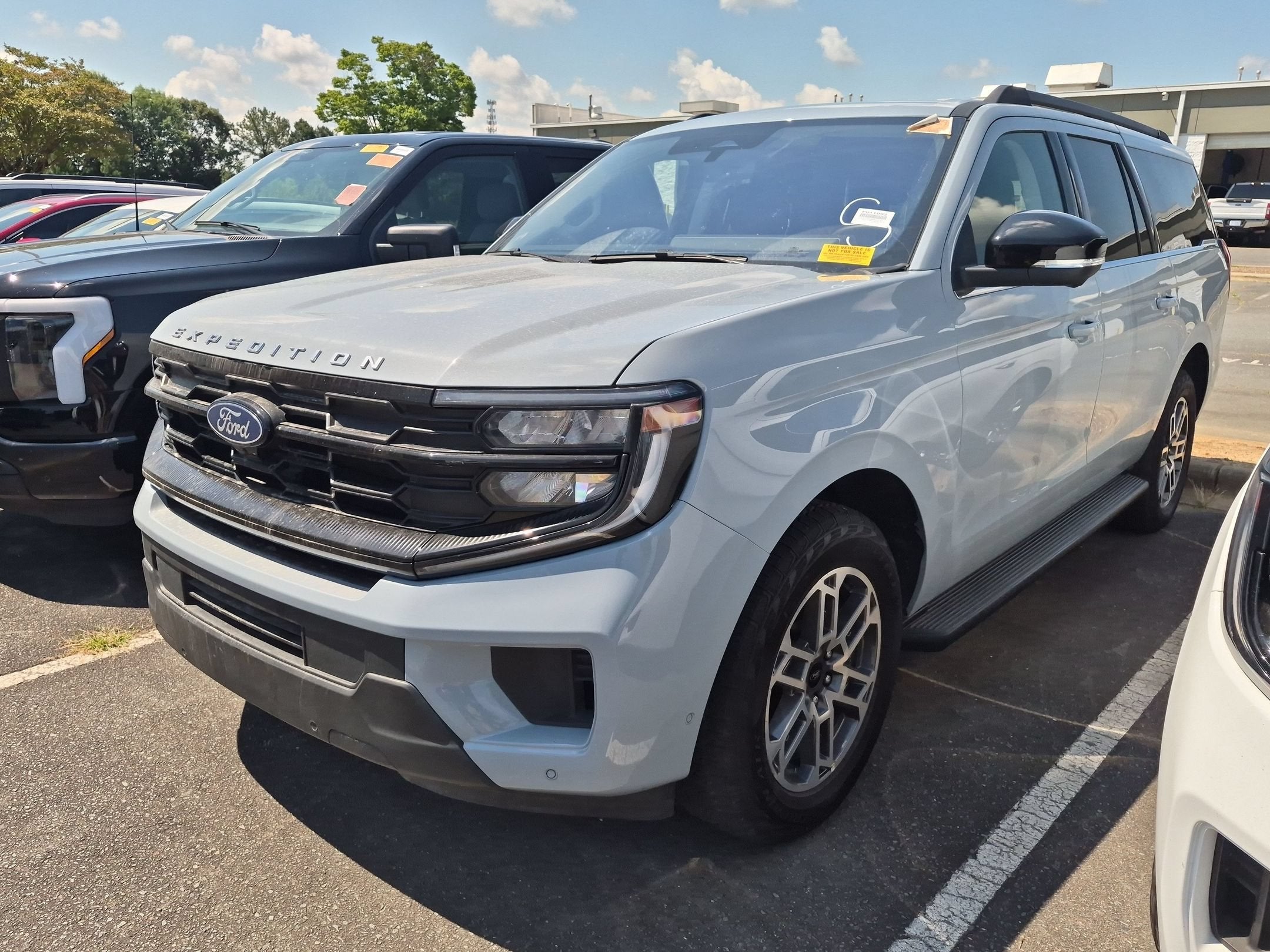 2025 Ford Expedition Max Active