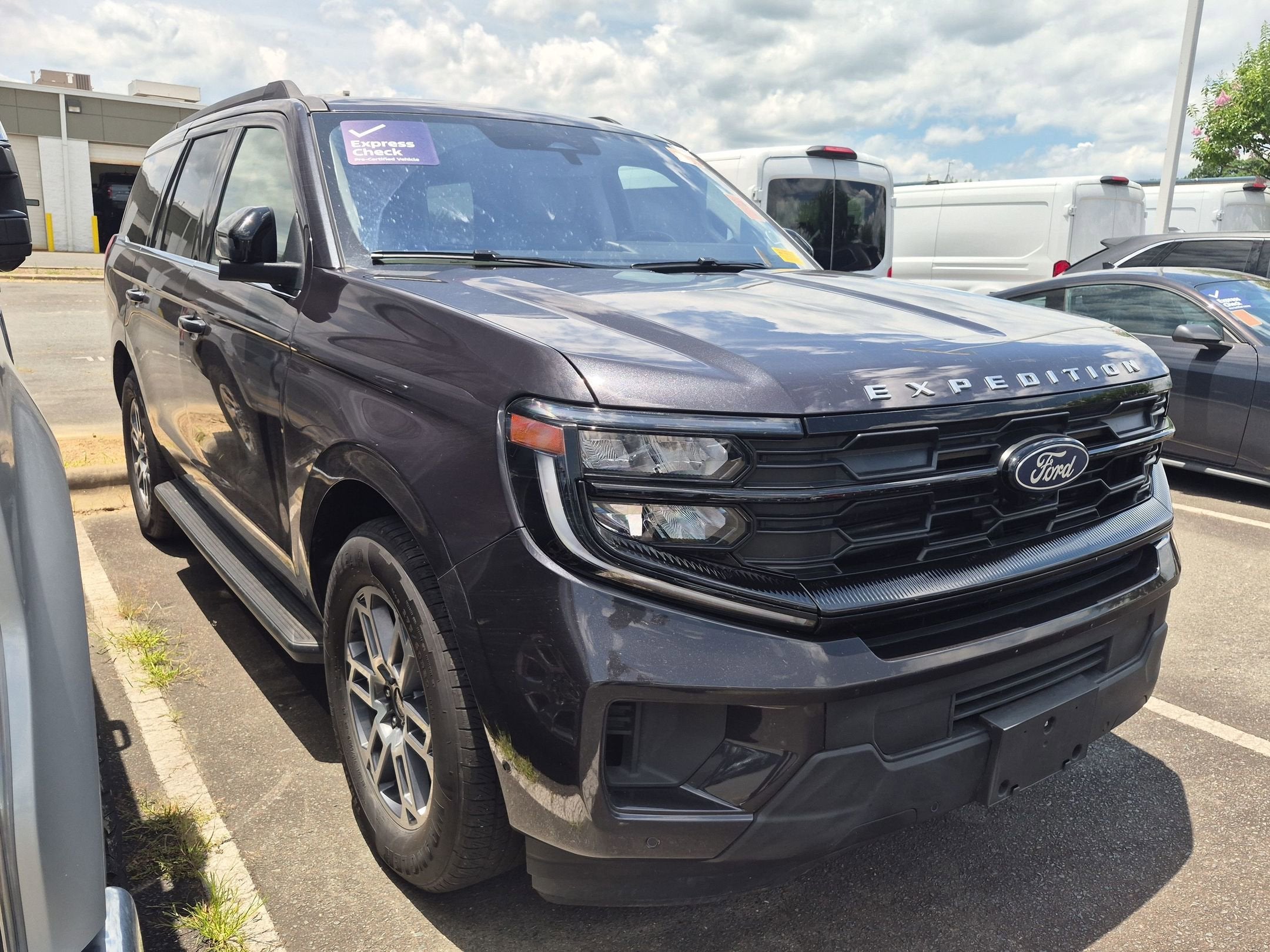 2025 Ford Expedition Active