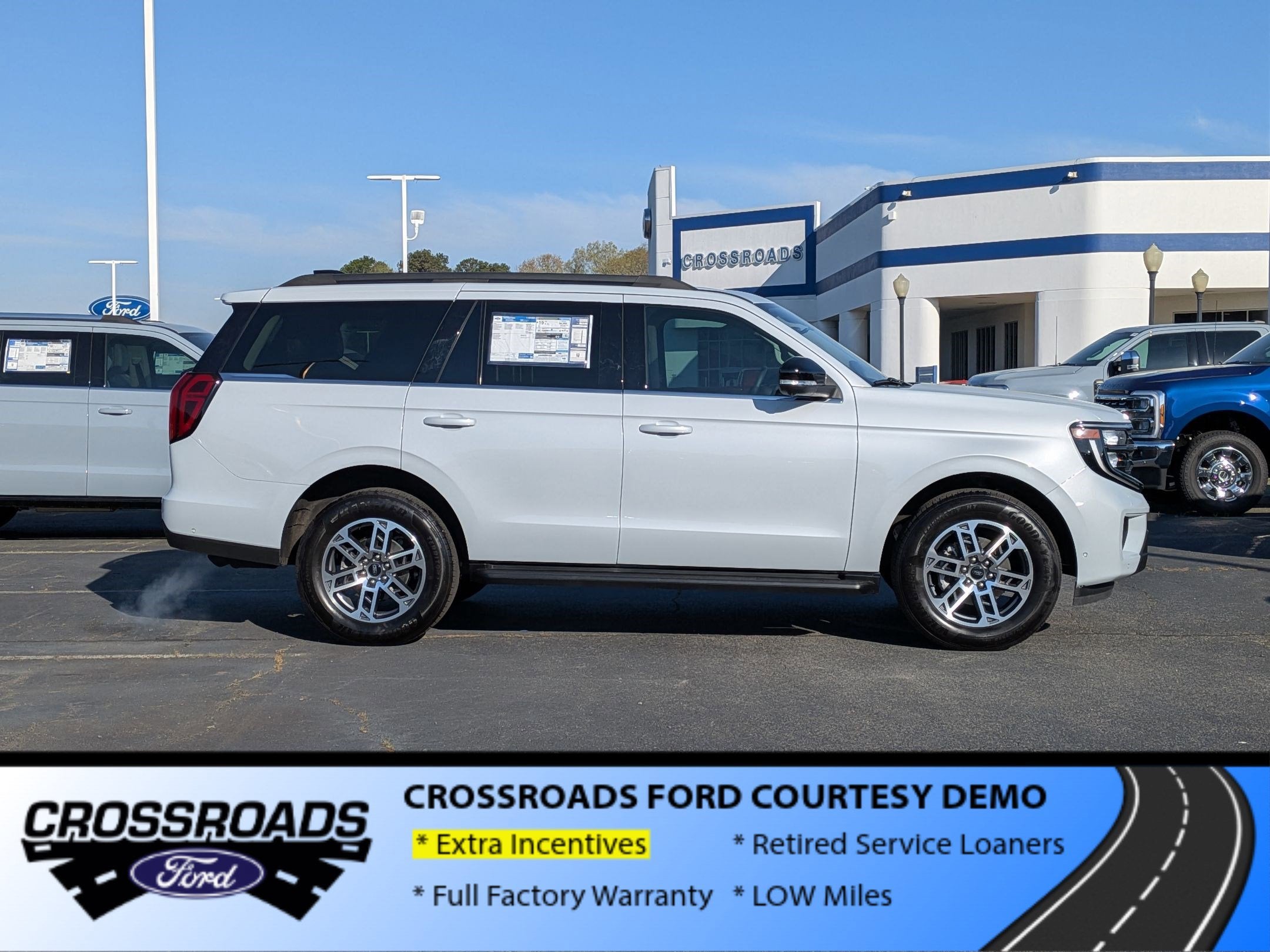 2025 Ford Expedition Active - Crossroads Courtesy Demo