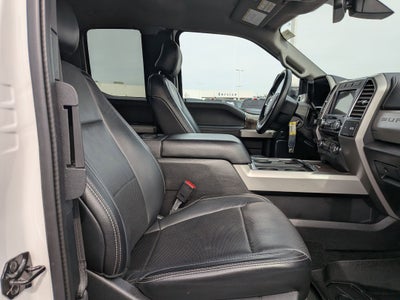 2017 Ford Super Duty F-250 SRW Lariat