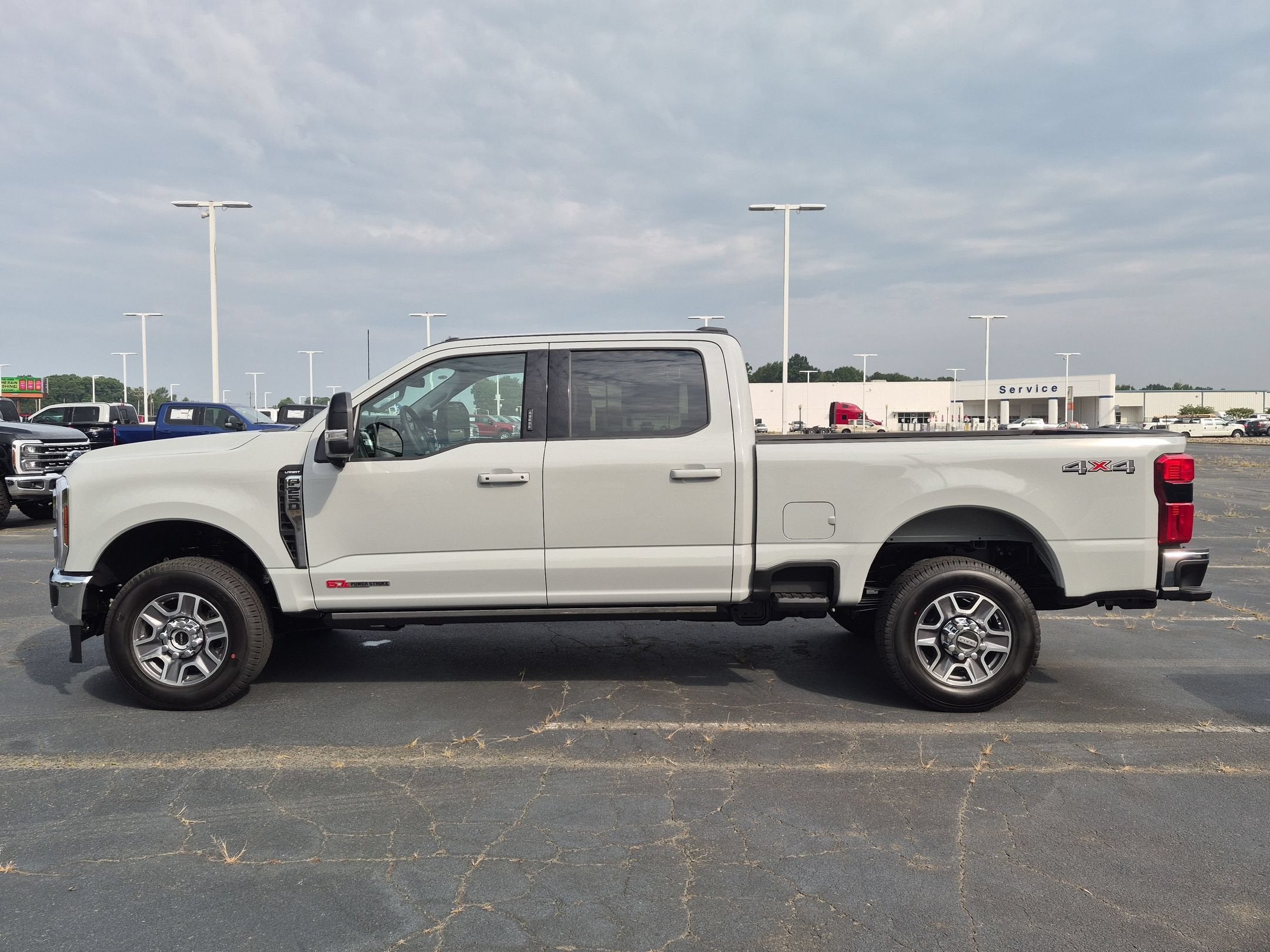 2026 Ford Super Duty F-250 SRW LARIAT